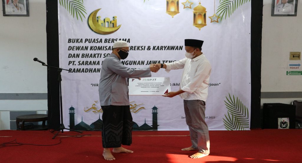 Santunan kepada Anak Yatim & Dhuafa PONPES & Lembaga Sosial Darul Ihsan, Gunung Pati Semarang